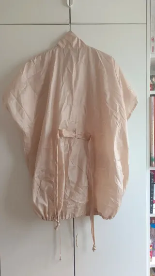 Cortavientos Uterqüe beige talla M