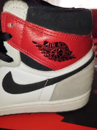 Air Jordan 1 High red light smoke grey
