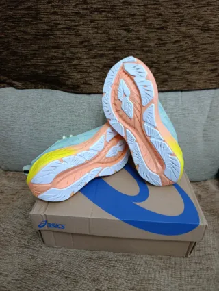 Zapatillas Asics Novablast 4