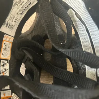 Casco de skateboard DVS