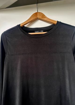 Camiseta Zara manga larga negra