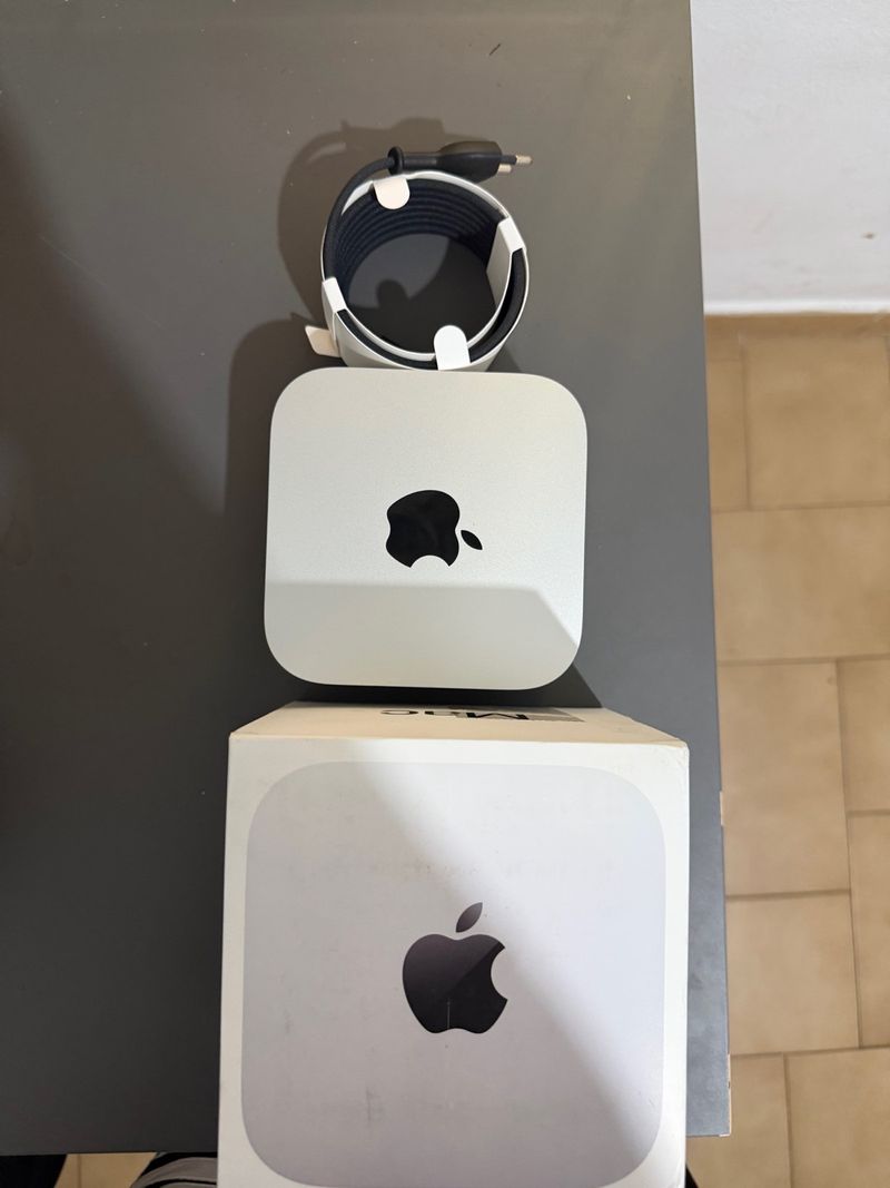 Mac mini M4 Apple Plata
