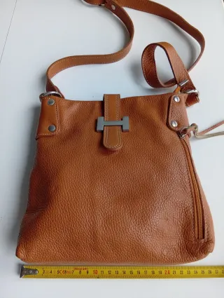 Bolso bandolera polipiel marrón claro
