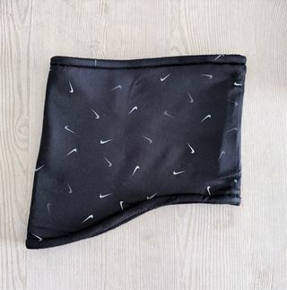 Braga cuello Nike negra