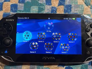 Sony PsVita PCH-1104 Nera