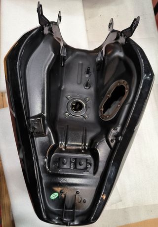 Depósito Gasolina Benelli Bobber 400 Euro 5