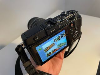 Olympus PEN E-P5 + Objetivo 14-42mm + SD 128GB