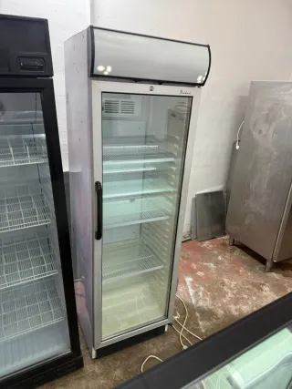 Nevera expositora cristal