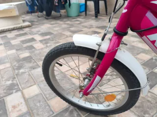 Bicicleta niña rosa de 18 pulgadas