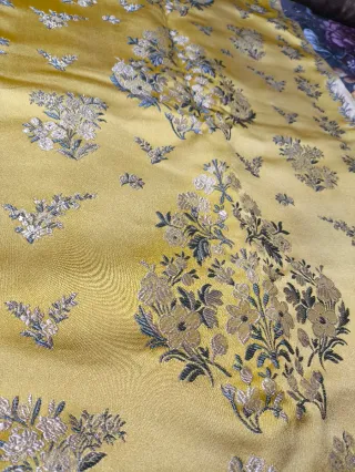 Pañolón seda Vives y Mari oro