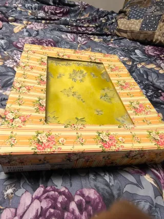 Pañolón seda Vives y Mari oro