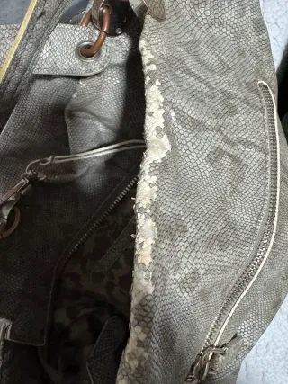 Bolso Guess Serpiente