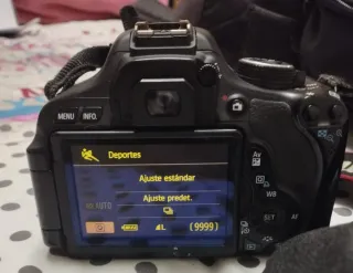 Cámara Canon EOS 50D + Lente 18-135mm y 70-300 IS