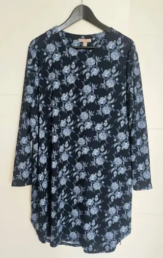 Vestido H&M plus flores azul Talla XL 48 50