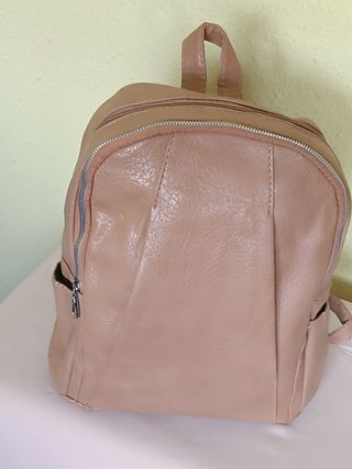 Mochila de piel beige