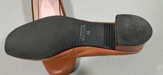 Manoletinas marrones con lazada. Talla 39.