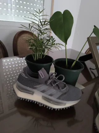 Deportivas Adidas Grises