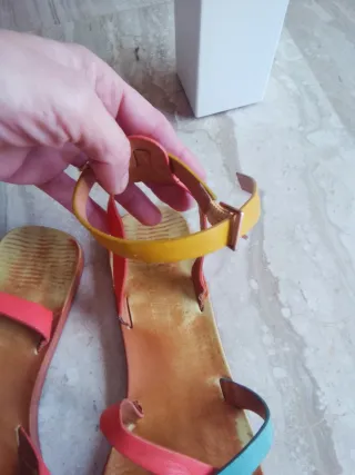 Sandalias de cuero multicolor