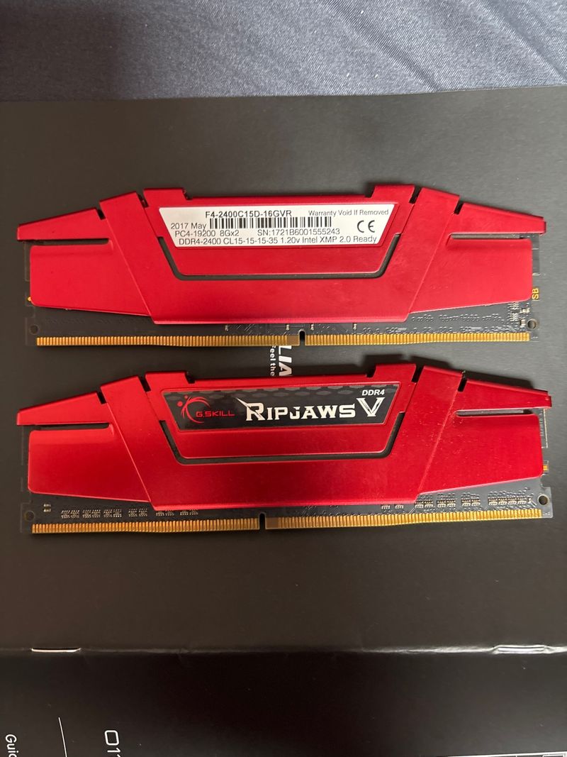Memoria RAM GSkill Ripjaws 16GB DDR4 2x8GB 2400MHz
