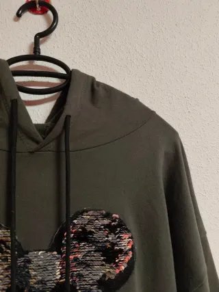 Vestido de chica talla M amplia.