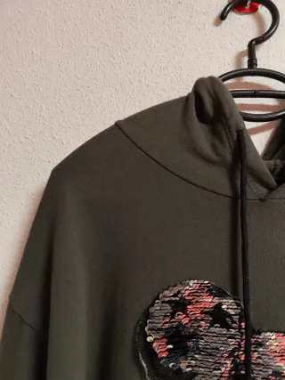 Vestido de chica talla M amplia.