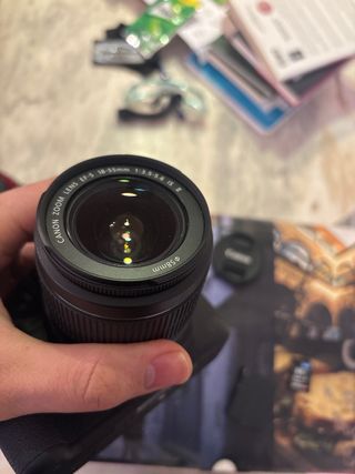 Cámara Canon EOS 2000D + Accesorios Funda  Batería