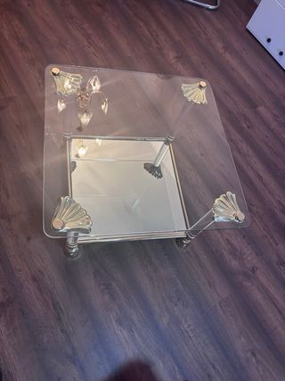 Mesa centro cristal acrílico y metal