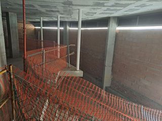 Local comercial en venta en La Plana en Esplugues de Llobregat