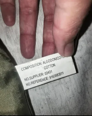 Bolso estilo militar con parches