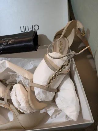 Zapatos Liu Jo fiesta grises sin usar