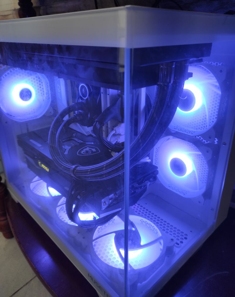 Gaming PC 4K Blanco afbeelding 3