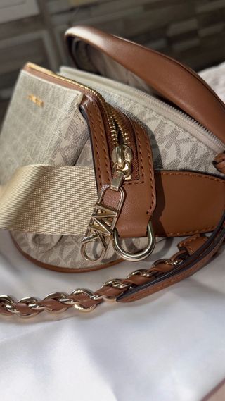 Riñonera Grande  Michael Kors Beige y Marrón