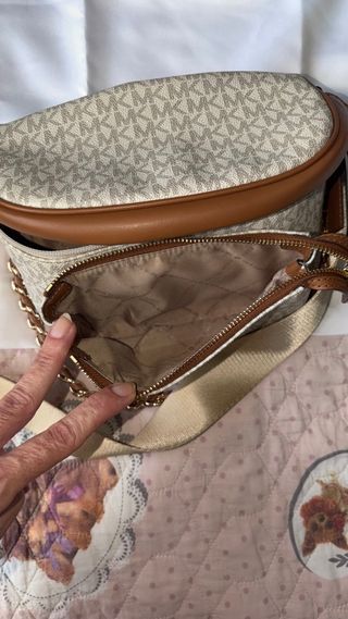 Riñonera Grande  Michael Kors Beige y Marrón