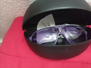 Gafas de sol Carrera lila