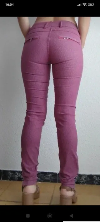 Pantalón skinny rayas finas Talla 34/36,