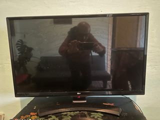 TV LG 28” Full HD con mando