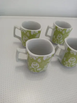 4 Tazas Mini Porcelana Flores Verdes