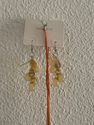 Conjunto collar y pendientes Parfois uva