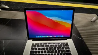 MacBook Pro 15 Plata