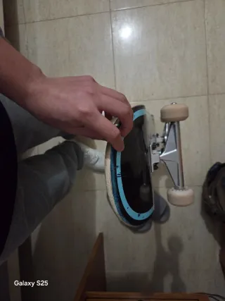 Tabla de Skate marca april original