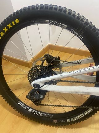 Bici Nukeproof Dissent MTB DH 2022