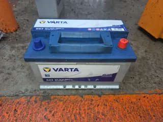 Batería Coche Varta E43 12V 72Ah 680A