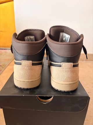 Jordan Beige/Marrón Zapatillas Talla 40