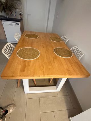 Mesa de comedor madera y metal