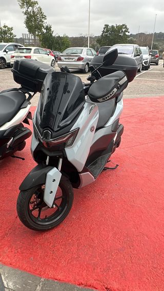 Yamaha NMAX 125 Scooter Automática