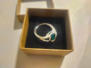 Anillo Plata Ley Esmeralda y Circonitas