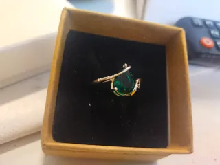 Anillo Plata Ley Esmeralda y Circonitas