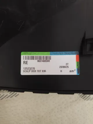 Tapa espejo derecho Renault Megane III nueva