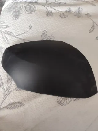 Tapa espejo derecho Renault Megane III nueva