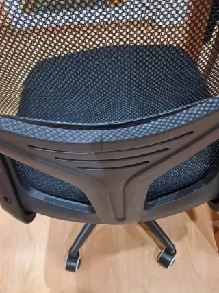 Silla de escritorio ergonómica negra